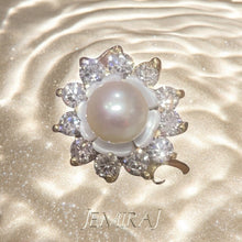 Load image into Gallery viewer, The Lulu Murjan Gold and Diamond Ring