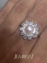 Load and play video in Gallery viewer, The Lulu Murjan Gold and Diamond Ring
